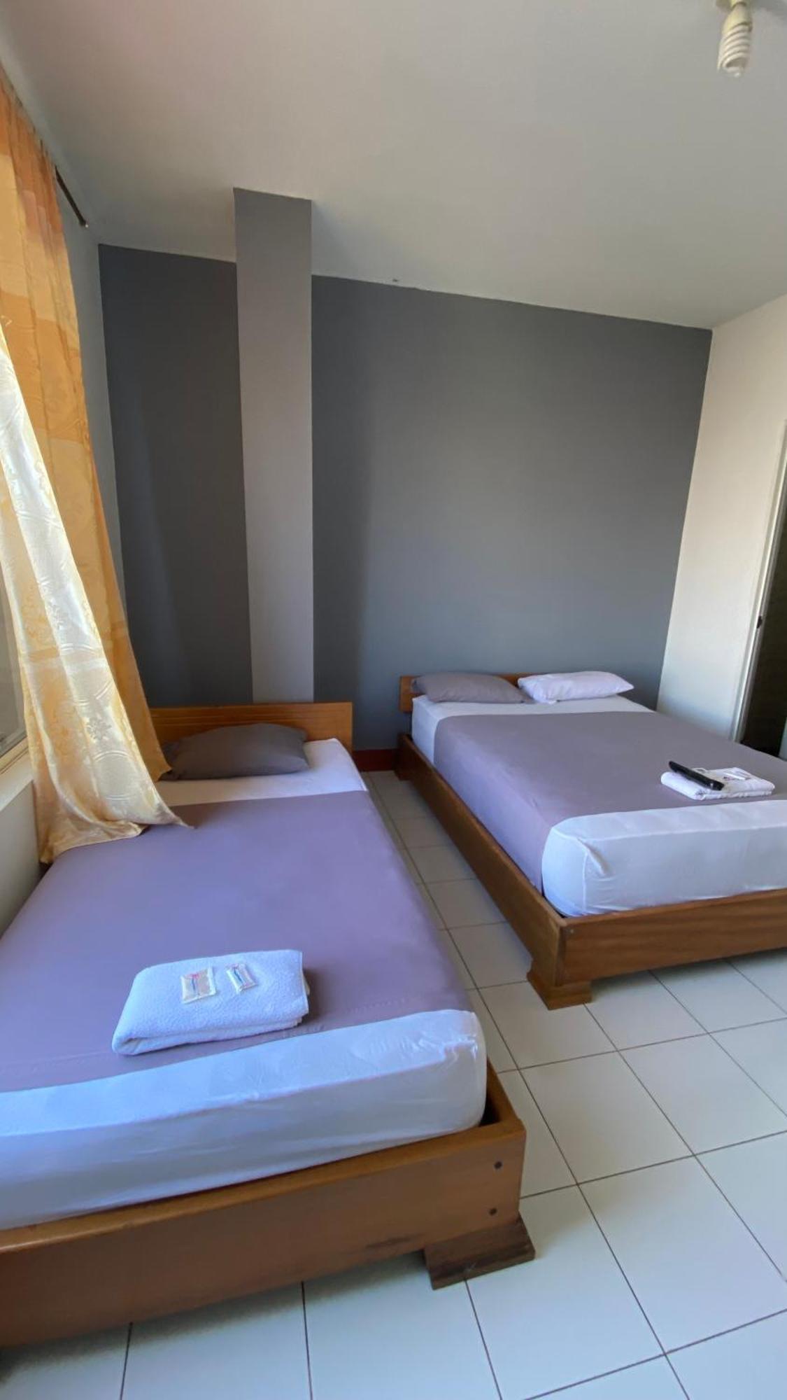 Hostal Casa Blanca Puerto Francisco de Orellana Ngoại thất bức ảnh